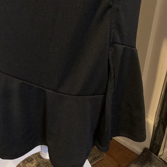 Sheins bell shaped ruffled bottom skirt size S - Picture 4 of 8